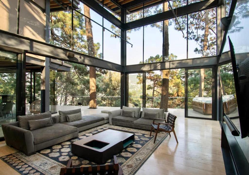 Valle de Bravo House | Architectural glass masterpiece villa in Avandaro Forest