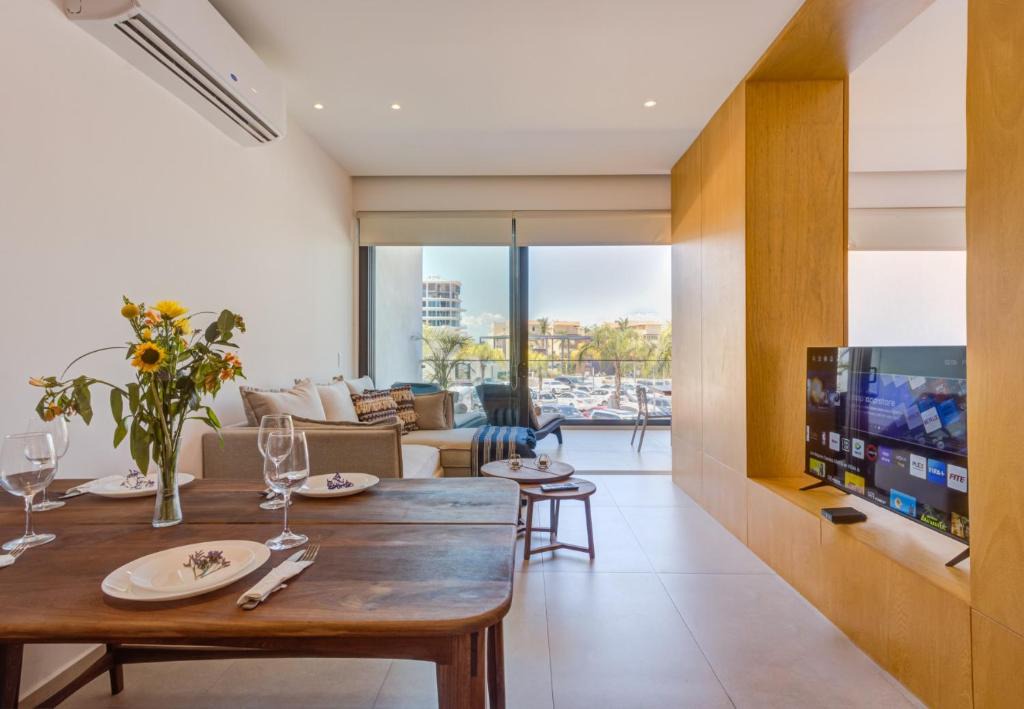 Flamingos Apartment | Aria 213 Del Mar