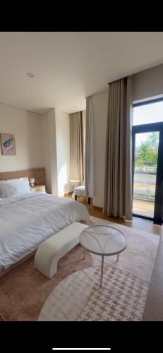 Phu Quy Hotel | At De June Homestay