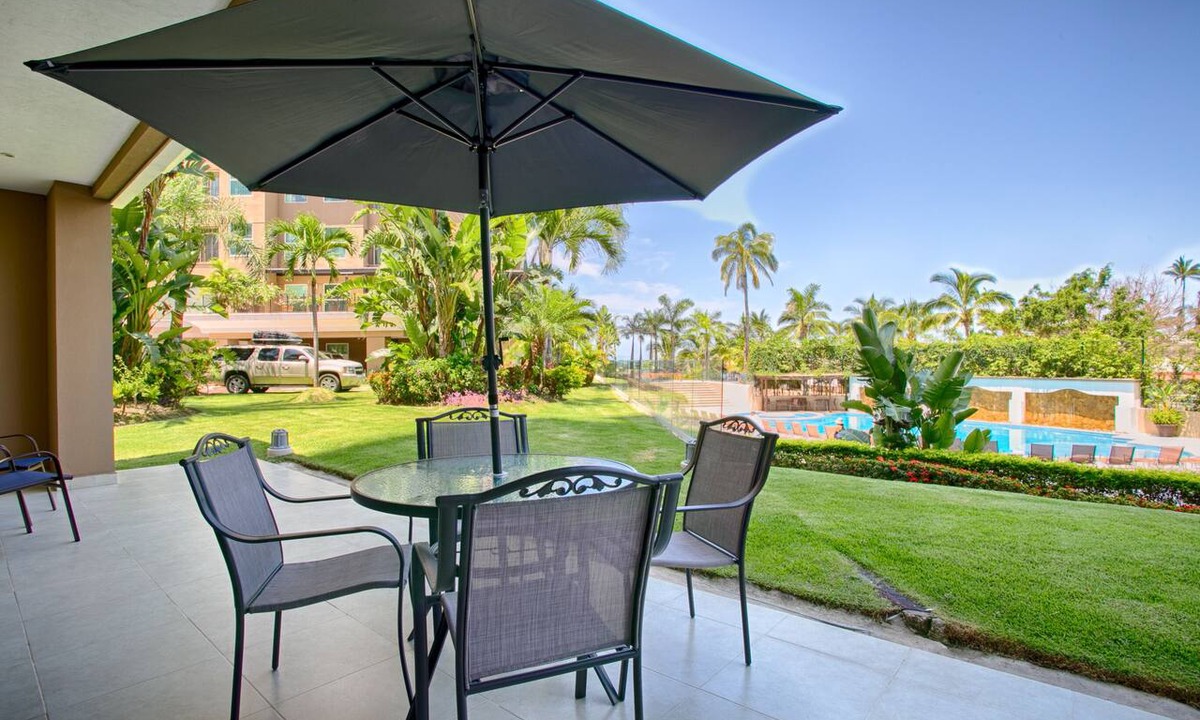 South Hotel Zone Condo | Beachfront 2BR | Accessible, Pool & Hot Tub