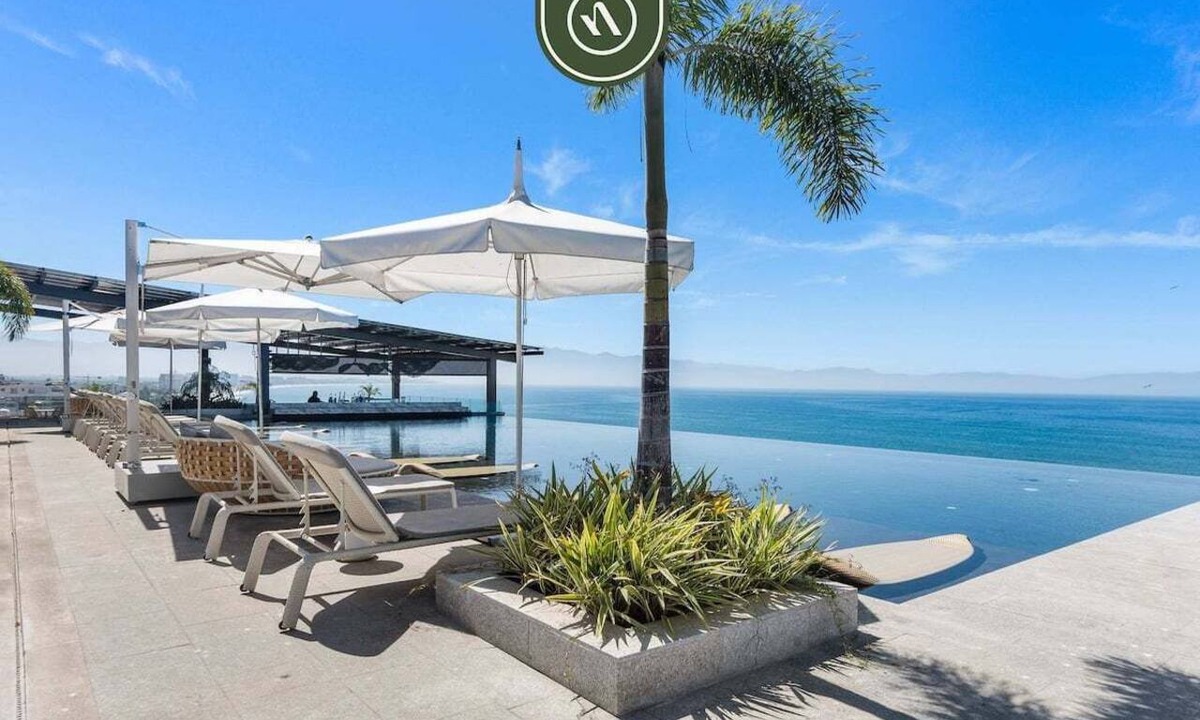 Bucerias Apartment | Beachfront Bucerías 2BR/2BA with Pool & Gym