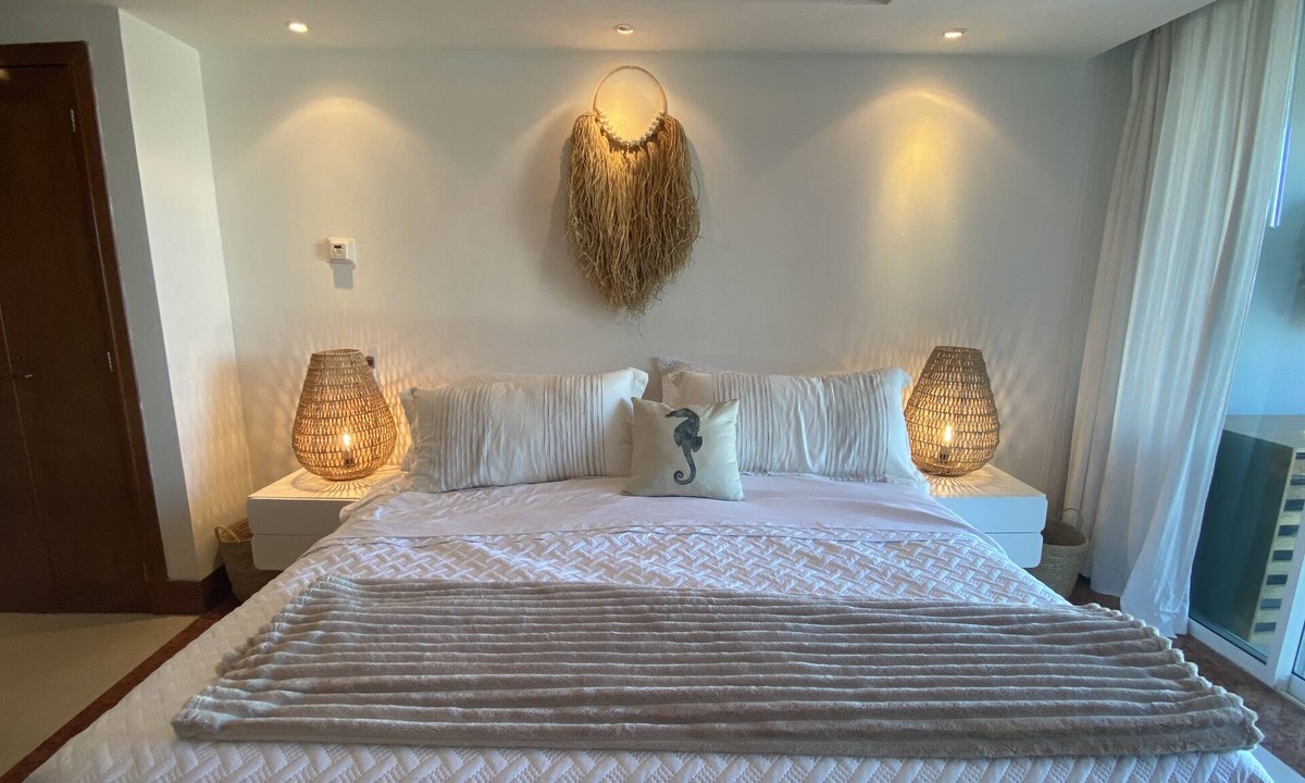 South Hotel Zone Condo | Beachfront Condo Grand Venetian