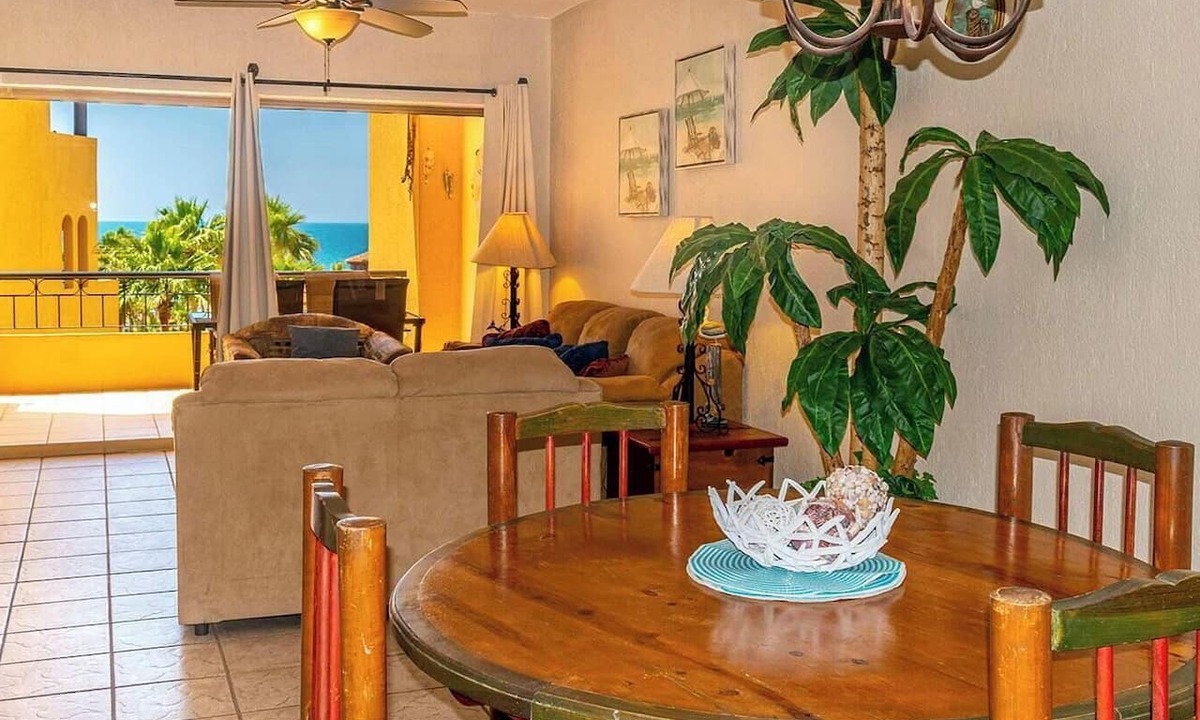 Puerto Penasco Condo | Beachfront Condo | 2BR Sleeps 4 | Pools & Hot Tubs