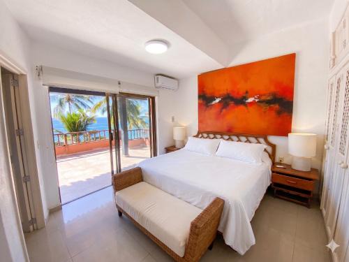 South Hotel Zone House | Beachfront Paradise, 5-bdr, 3-bath, Resort Access