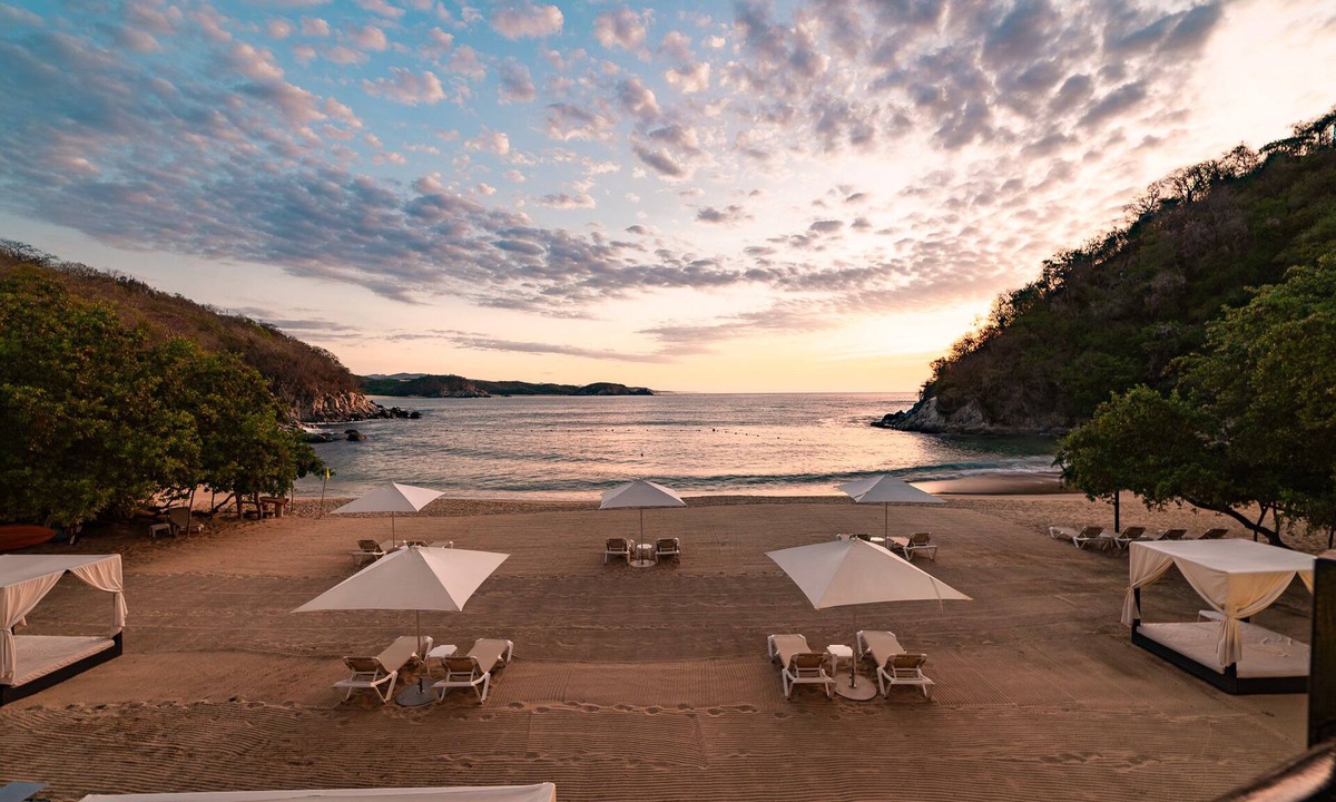 Santa Maria Huatulco Condo | Beachfront Penthouse | Resort Amenities