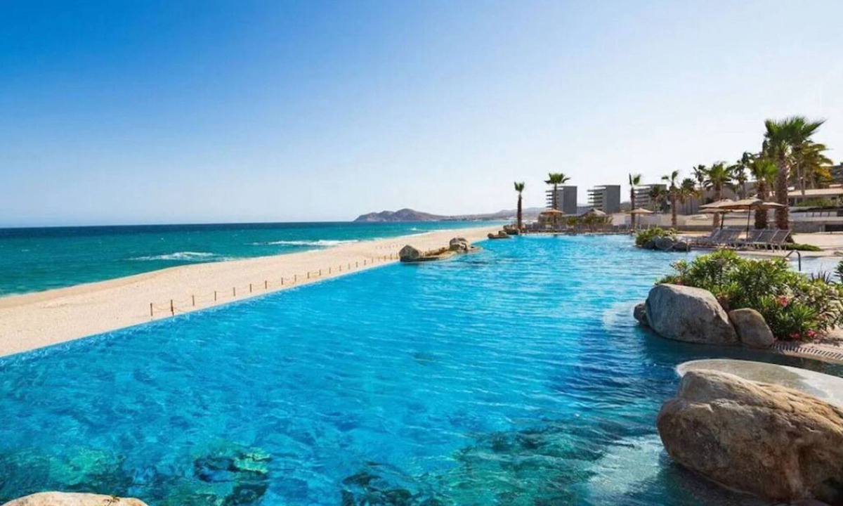 San Jose del Cabo Resort | Beautiful and Luxurious 5-Star Beachfront Resort in Villa la Valencia Los Cabos