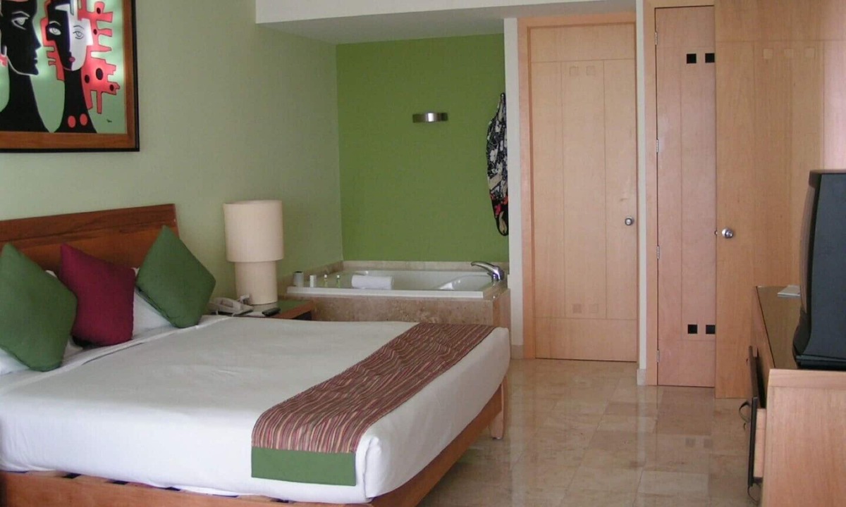 Playa Diamante Resort | BEAUTIFUL GRAND MAYAN ROOM IN VIDANTA
