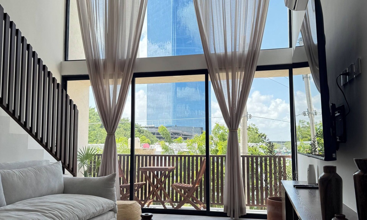 Merida Municipality Apartment | Beautiful modern Loft w/Rooftop Pool, Coworking Area, Game room & Security 24/7