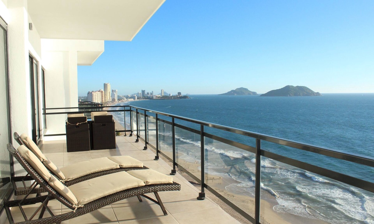 Mazatlan Condo | Beautiful New Beach condo in Pearl Tower, Mazatlan