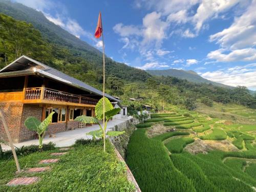 Sa Pa House | Bees Homestay Sapa & Trekking