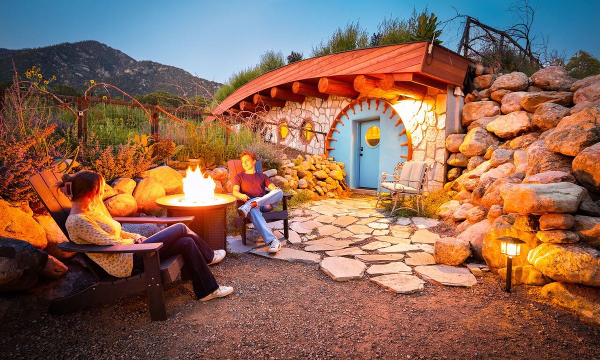 Baca Grande Cottage | Blue Hobbit Home/Infrared Sauna/Fire Pit