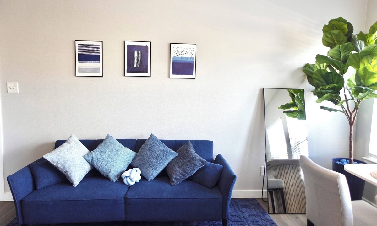 Edinburg Apartment | Blue Sky Suite. Comfort Pool Gym Gated Access
