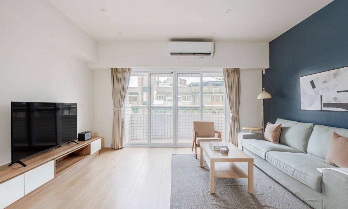 Xinyi Apartment | Blueground | Jingxin District, balcony, nr park (TPE-5)