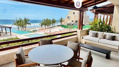 Zihuatanejo Apartment | Brand New LUX PH CAUMA residential