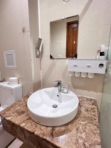Tan Binh Apartment | Căn hộ Sky Center gần sân bay Tân Sơn Nhất