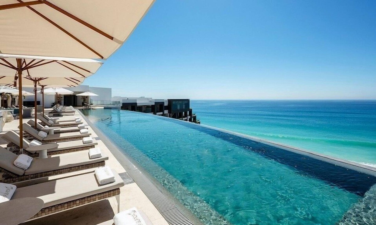 San Jose del Cabo Resort | Cabo Luxury on the beach with 2 bedrooms, full kitchen, 2 balconies and hammocks
