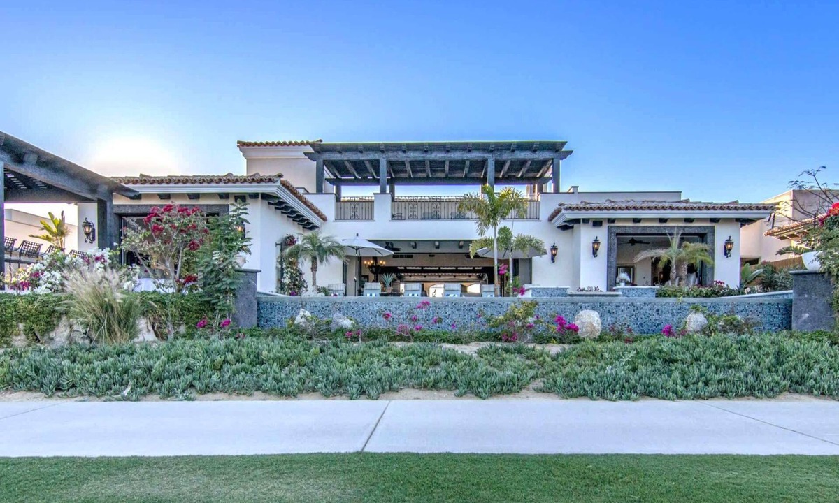 Juarez Villa | Cabo Villa | Diamante | Heated Infinity Pool | Golf & Beach Club | By Cuvée