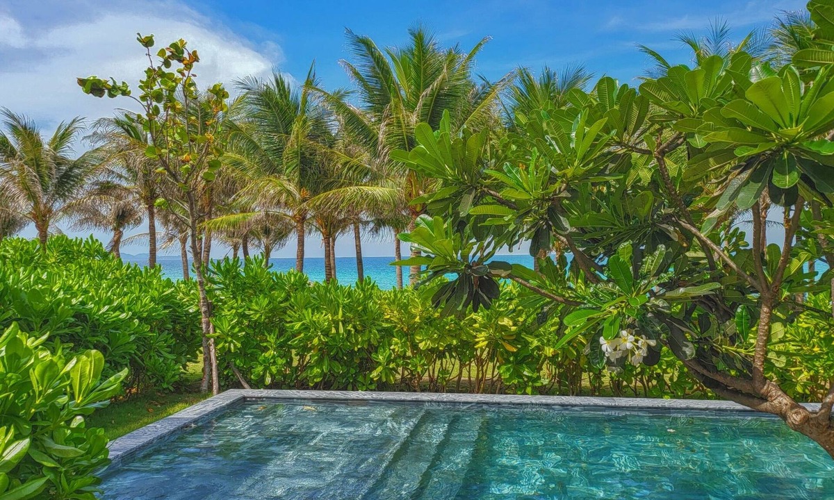 Cam Lam Resort | Cam Ranh Mystery Villas & Resort