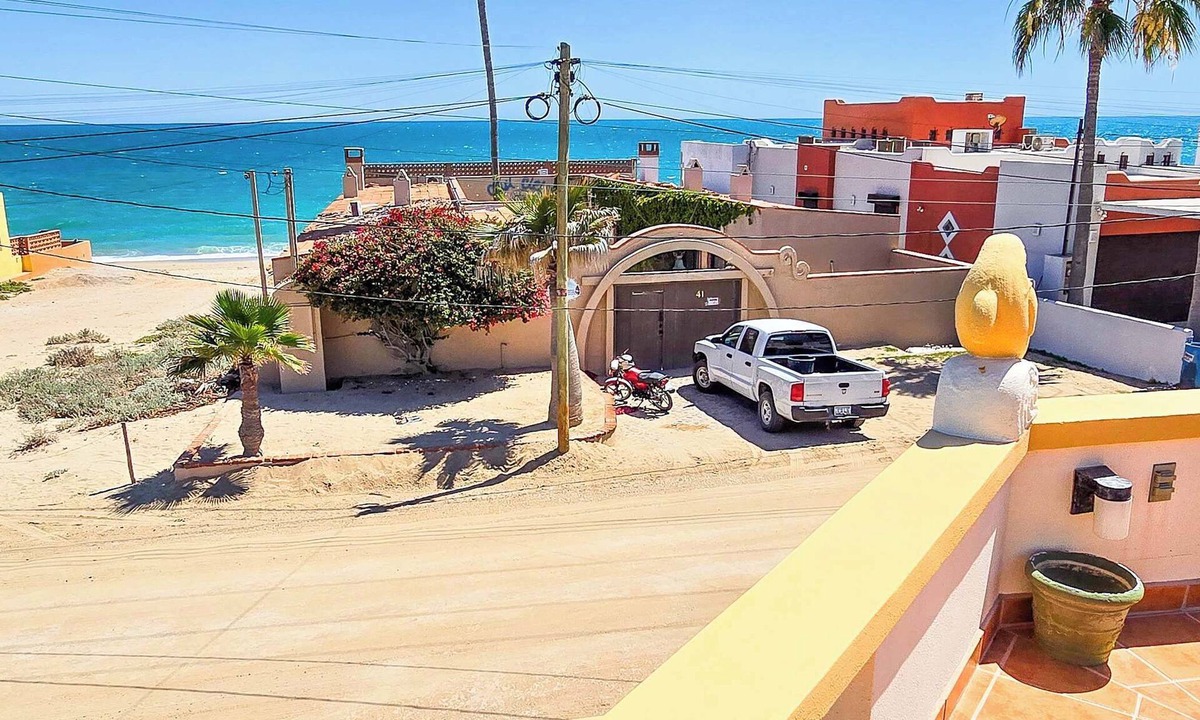 Las Conchas House | Campbell's house, 2nd row, WiFi, Las Conchas
