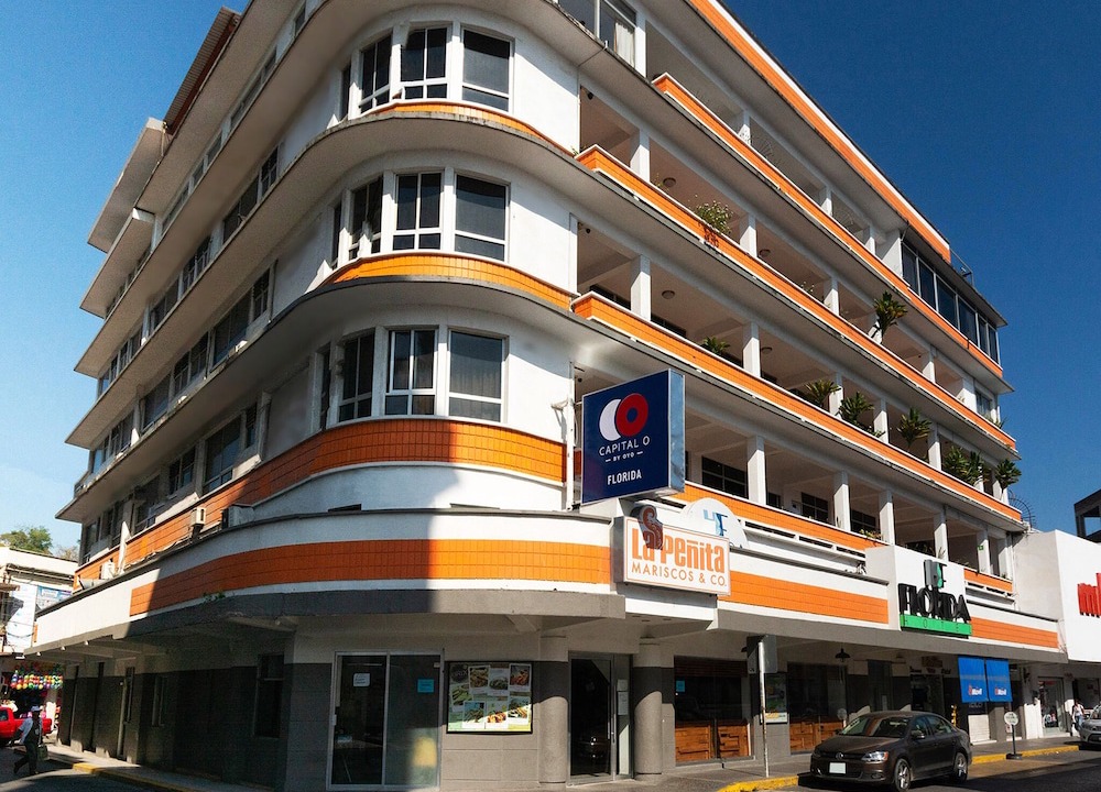 Tuxpan Hotel | Capital O Florida Tuxpan