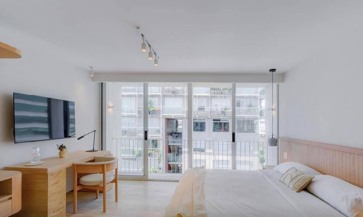 Miguel Hidalgo Apartment | Capitalia | Elegant Lockoff, Balcony Polanco Vibes
