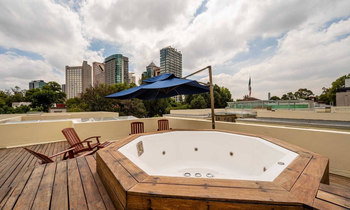 Polanco Apartment | Capitalia | Leafy Polanco Sanctuary w/Skye Gym