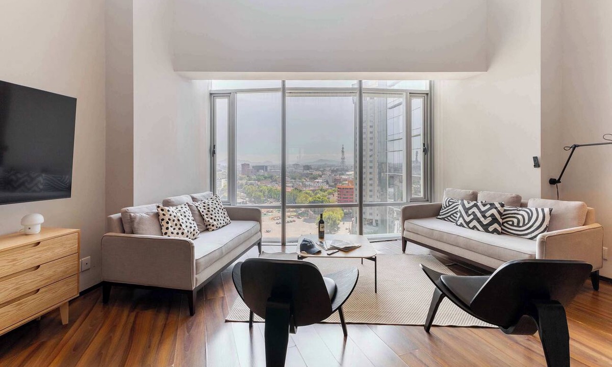 Cuauhtemoc Apartment | Capitalia | Refined Duplex | Full Gym & Security