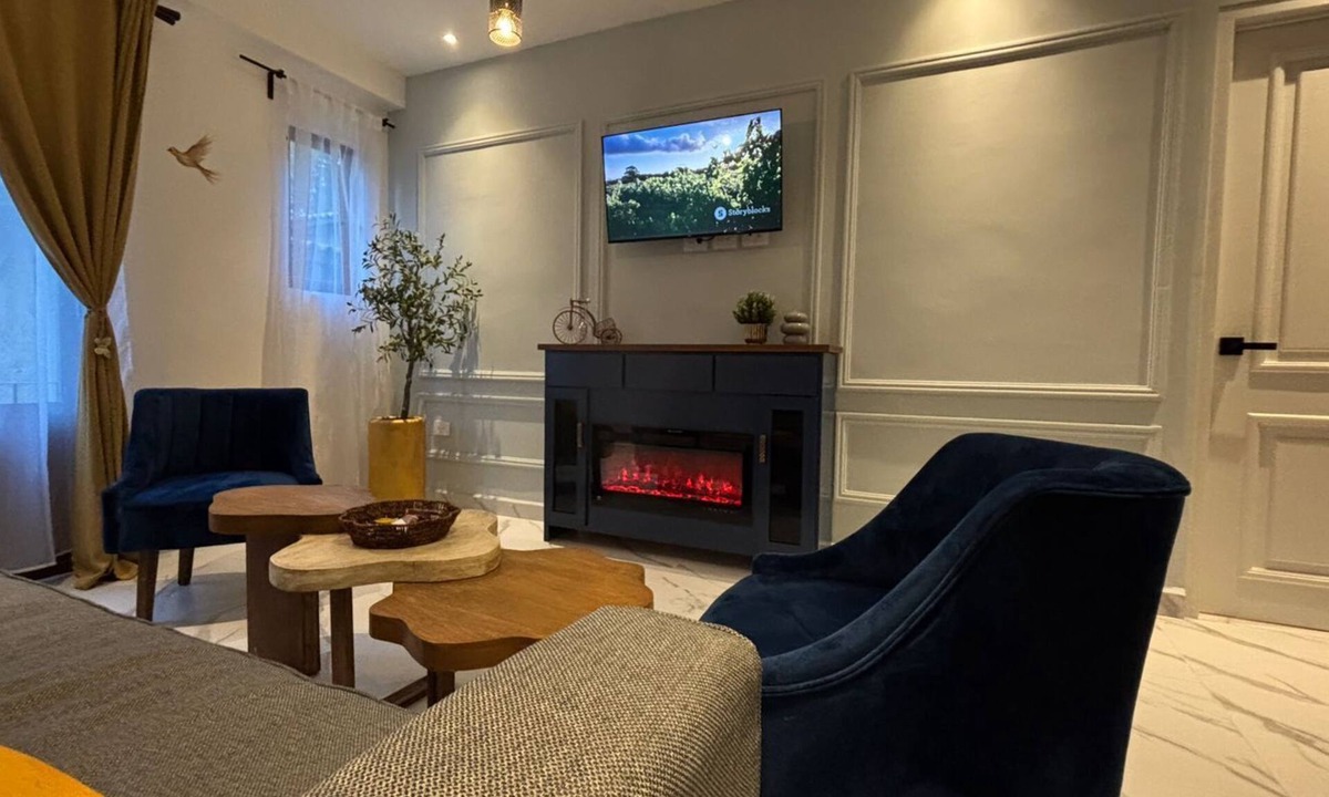 Santeagueda Apartment | Carmel loft in Val'Quirico inside Villa Alessandra