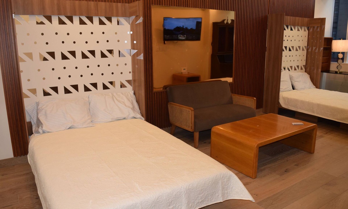 Ampliacion Granada Apartment | CARSO SOUMAYA Square FERRARI Building