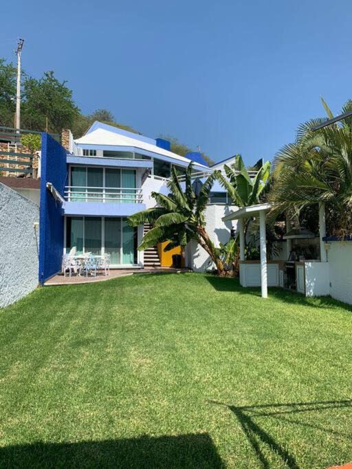 Tequesquitengo House | Casa Azul en la orilla del Lago Tequesquitengo