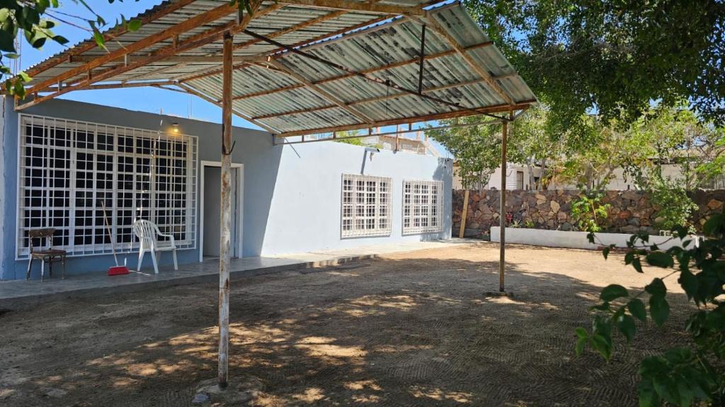 Primera Seccion House | Casa Azul