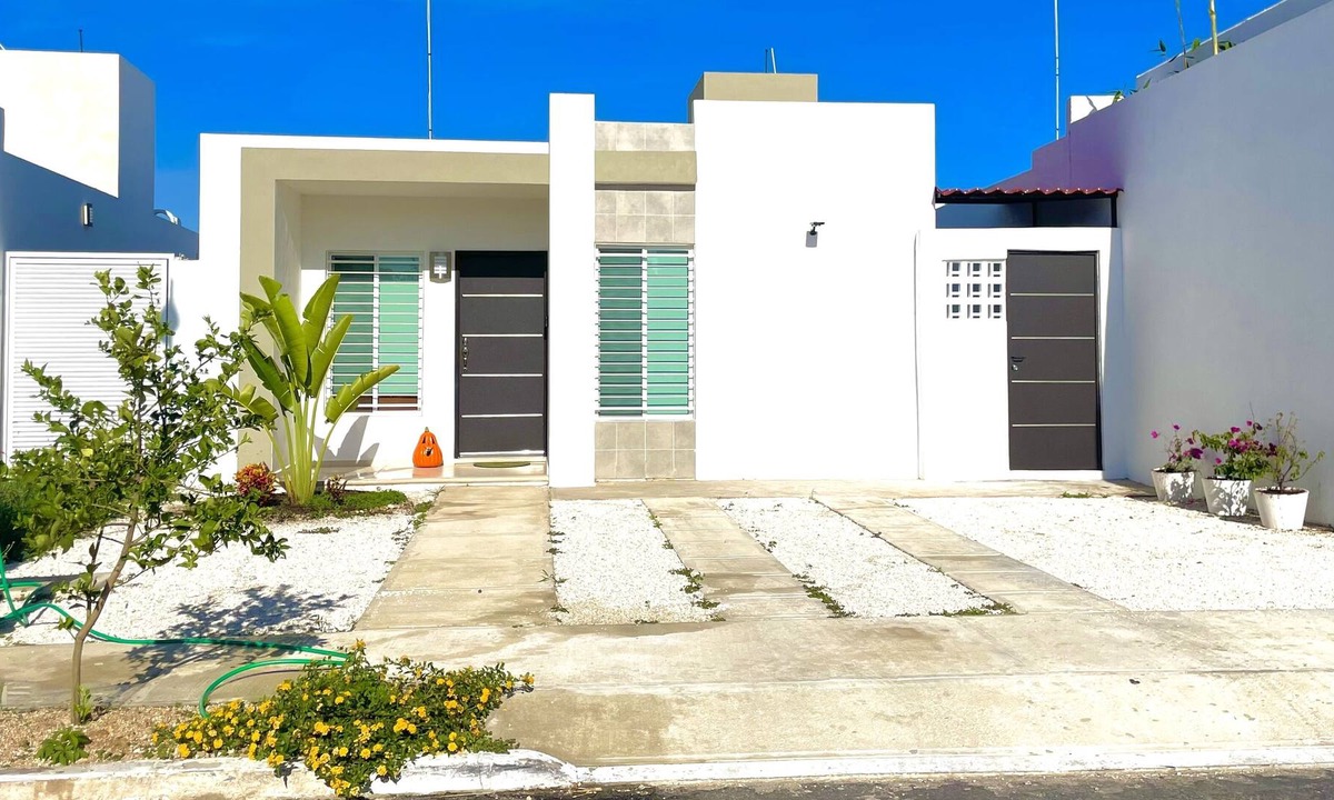 Merida House | Casa Begonias, Refréscate en la Alberca, Para 4- 6 Personas, Mérida Yucatán