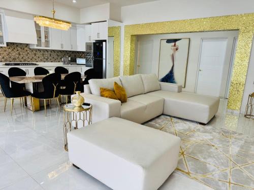 Tuxpan Villa | Casa Blanca