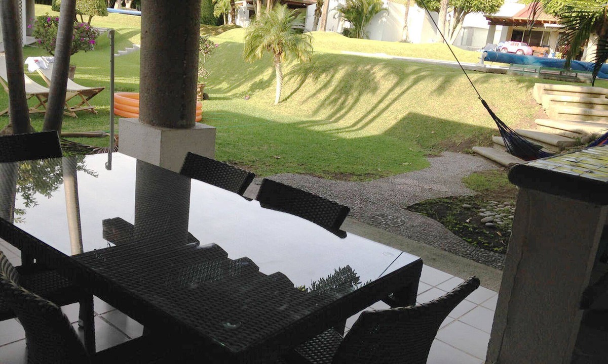 Xochitepec House | Casa con alberca y hermosos jardines en condominio, Santa Fe, Xochitepec Morelos