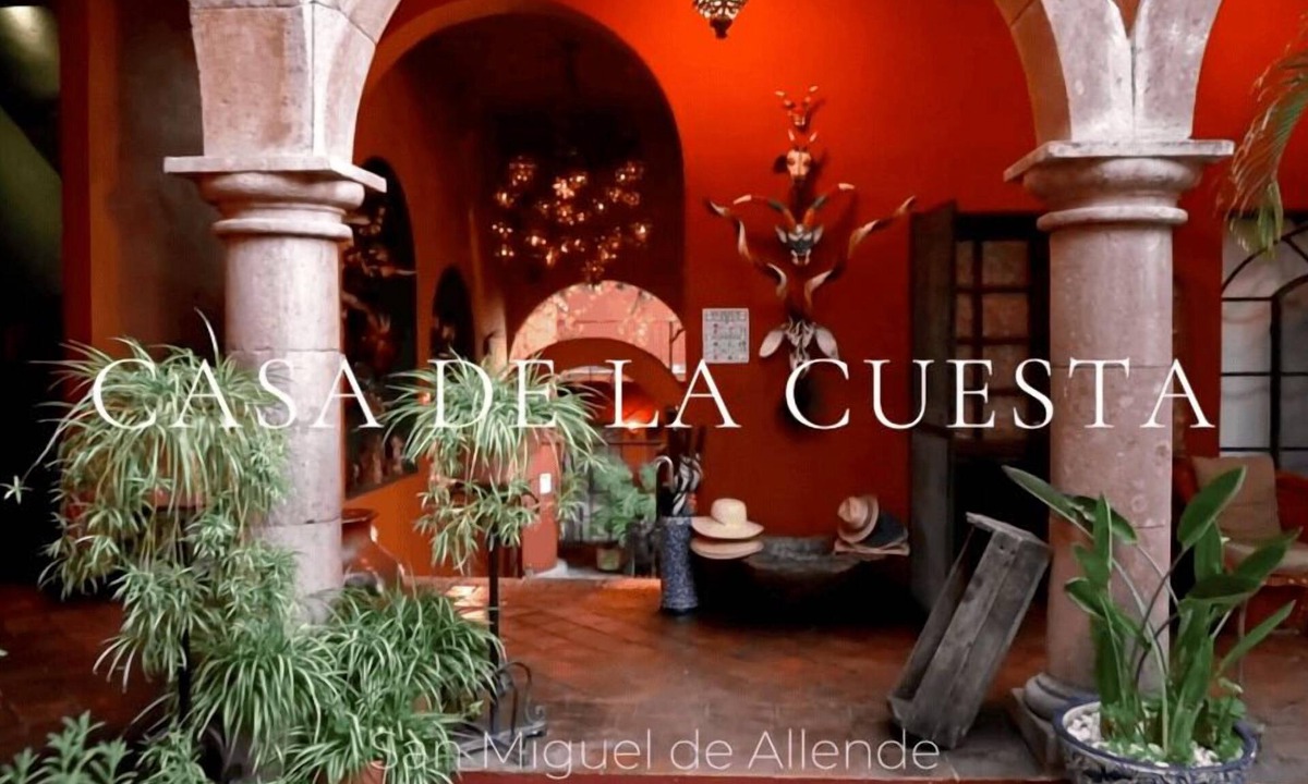 Colonia Azteca Bed & Breakfast | Casa de la Cuesta Bed and Breakfast