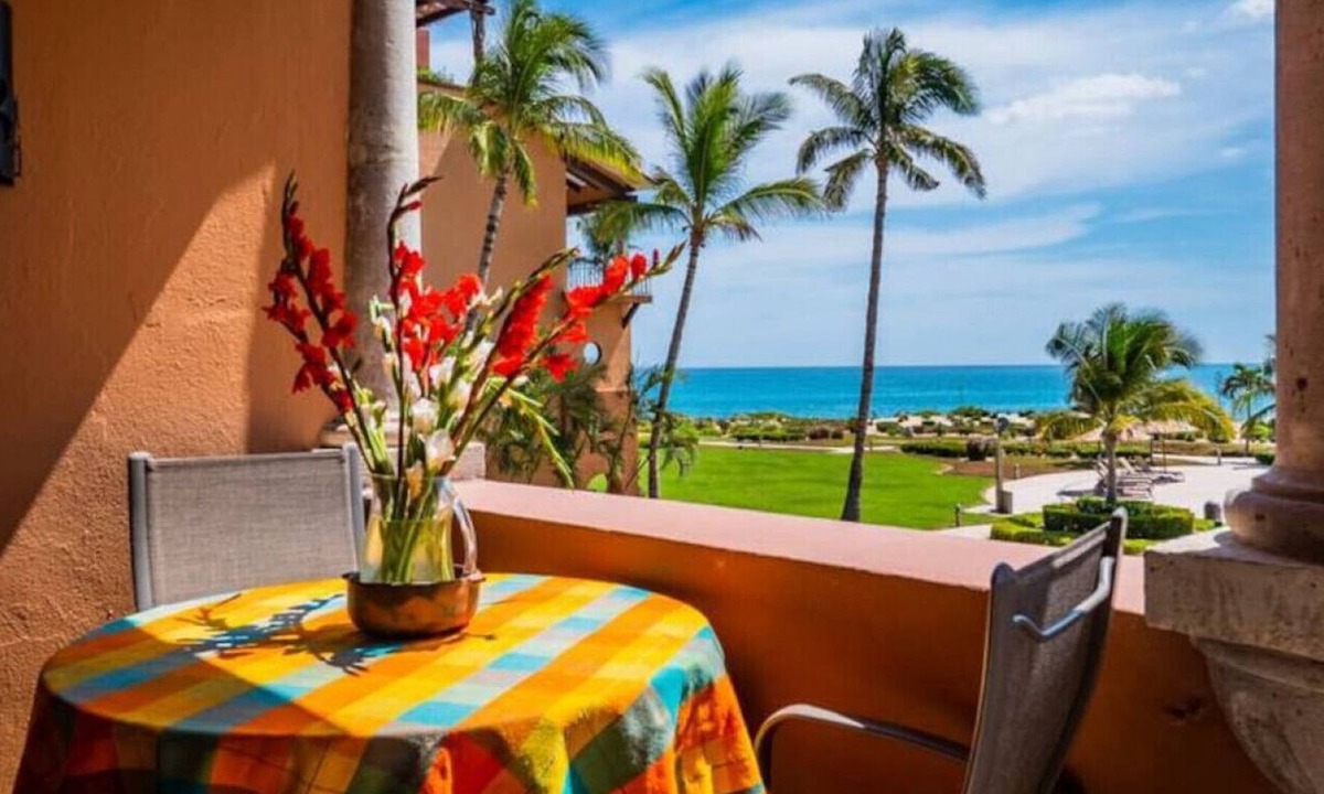 San Jose del Cabo Condo | Casa del Mar Beachfront Great Views Beautiful Spot