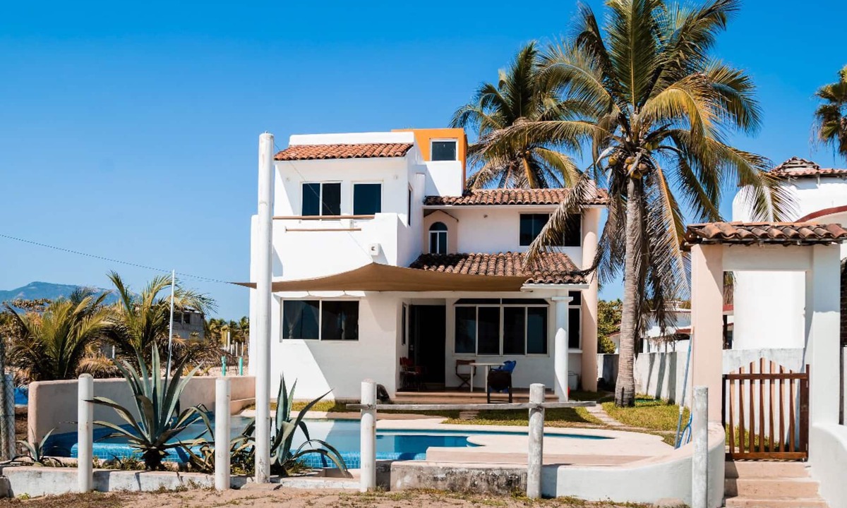 Zihuatanejo House | Casa GARAL: Playa Blanca