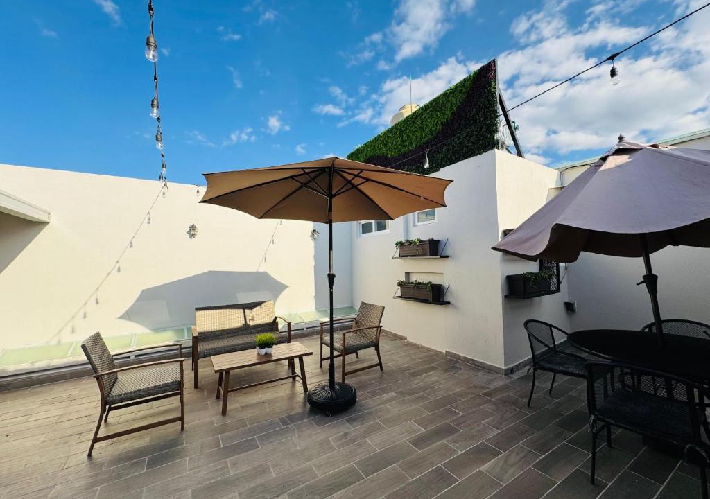 Irapuato Apartment | Casa Jacaranda Business Lodge 7 Suites Cowork Terrace