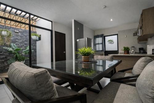 Ciudad Guzman House | Casa Los Tules No 10
