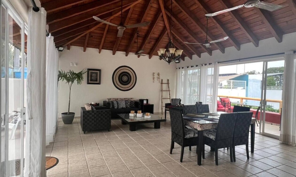 Ixtapa House | Casa Mariposas Ixtapa Pet Friendly Eco-Villa with Unlimited A/C and Solar Energy