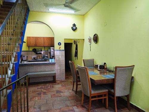 Emiliano Zapata House | Casa Maruja Guest House Zona Romántica
