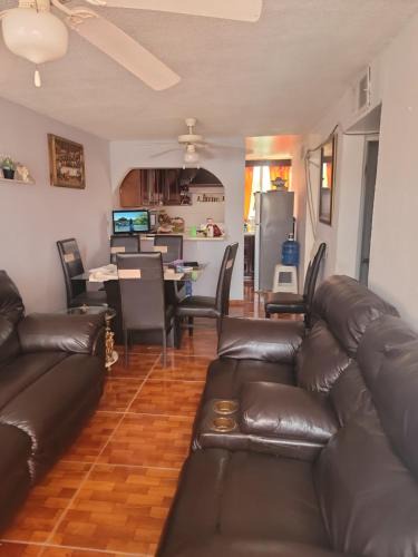 Ciudad Juarez House | Casa Mary