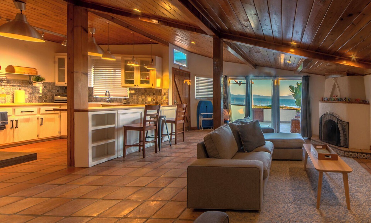 Ensenada House | CASA PATRON - Cozy fun on the beach