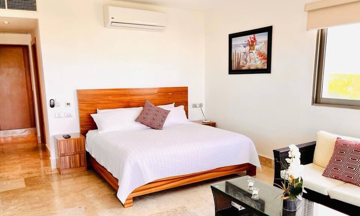 Playa Mujeres Apartment | Casa Serenity, Penthouse at La Amada
