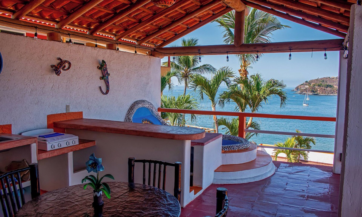 Playa la Madera Hotel | Casa Sun and Moon