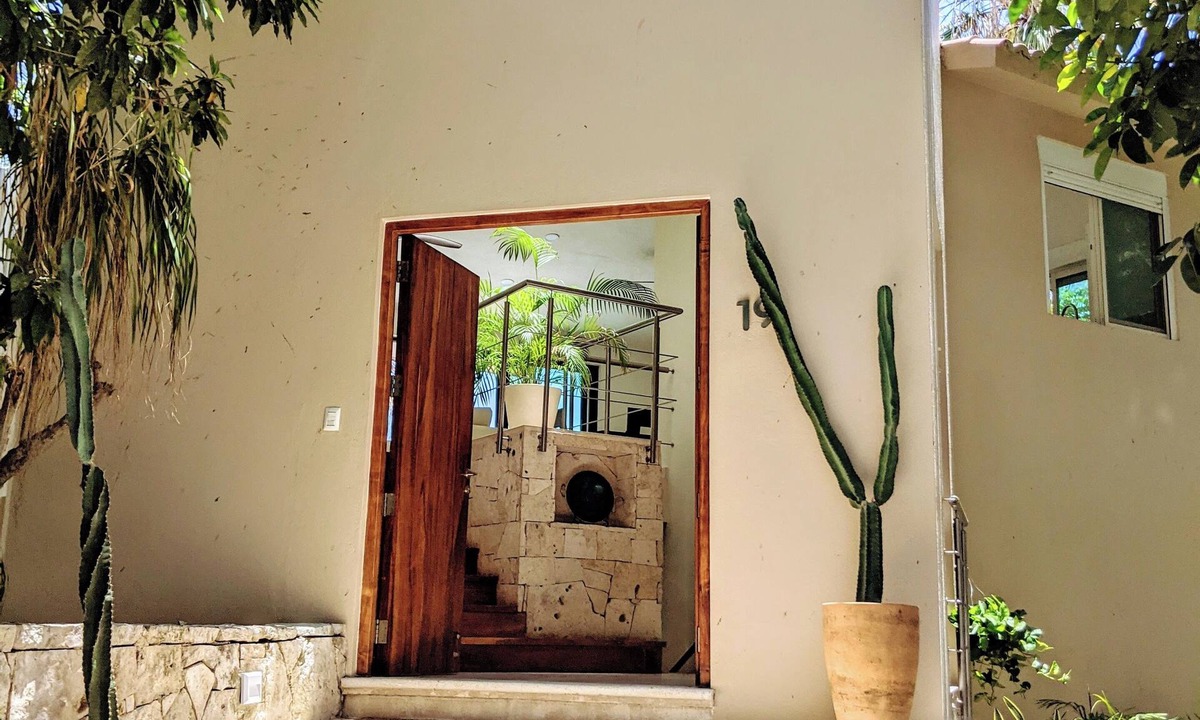 Playacar Fase I Villa | Casa Vista Real by VOPDC Playa del Carmen