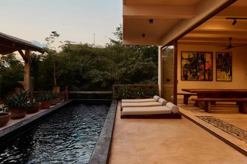 Barra de Colotepec Hotel | Casa Zpada