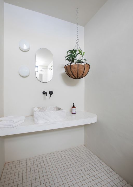 Chapalita House | CASAIXAYA, by Barrio Mexico. Huge House Near Expo!