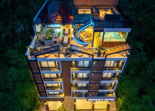 Cat Ba Hotel | Cat Ba Wistaria Hotel- Jacuzzi Rooftop & Fitness