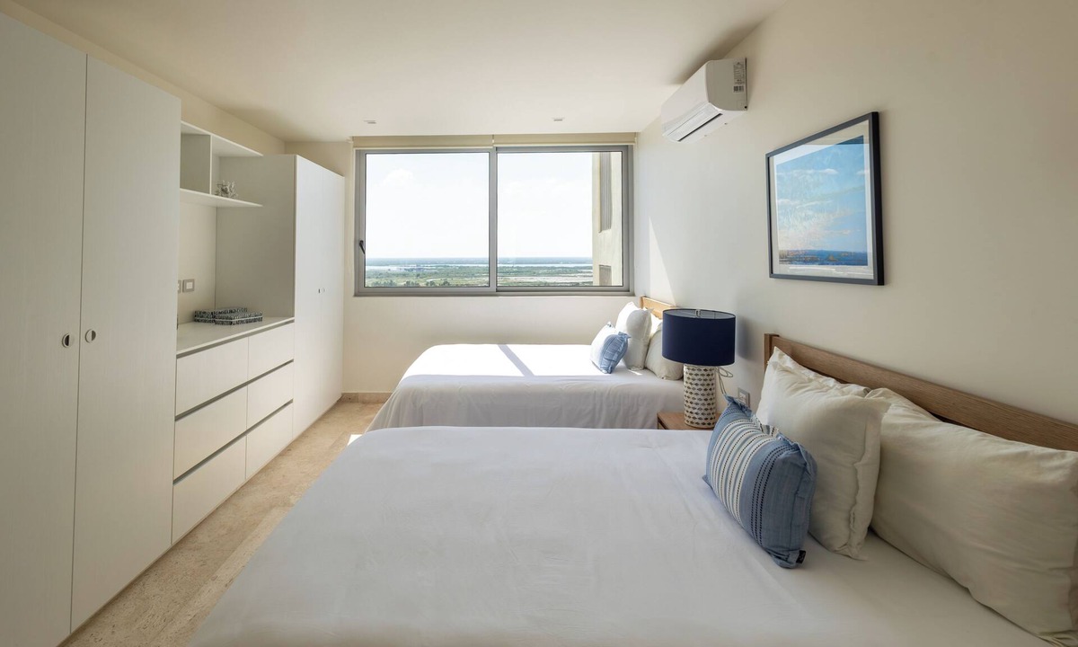 Puerto Yucalpeten Apartment | Catavento 9th floor - Luxury ocean front with panoramic balcony